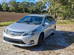 Schwarz Gebraucht 2011 Toyota Avensis Comfort Kombi | 9.900 € (Teuer)