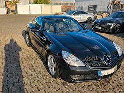 Schwarz Gebraucht 2008 Mercedes SLK200 Cabrio | 11.900 € (Etwas zu teuer)