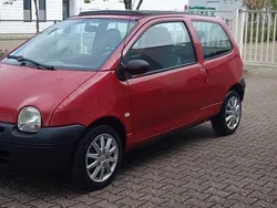 Rot Gebraucht 2004 Renault Twingo Authentique Kleinwagen | 1.190 € (Fairer Preis)