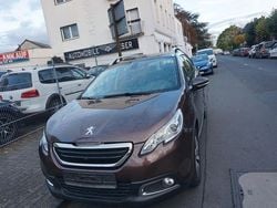 Braun Gebraucht 2013 Peugeot 2008 Active SUV | 4.999 € (Etwas zu teuer)