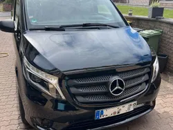 Schwarz Gebraucht 2019 Mercedes Vito Van / Kleinbus | 25.500 € (Fairer Preis)