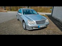 Silber Gebraucht 2003 Mercedes C200 Limousine | 1.999 € (Fairer Preis)