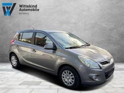 Grau Gebraucht 2012 Hyundai i20 Classic Limousine | 3.499 € (Superpreis)