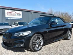 Black sapphire metallic Gebraucht 2015 BMW 220 M Sport Cabrio | 15.995 € (Guter Preis)