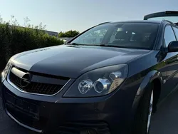 Grau Gebraucht 2007 Opel Vectra Limousine | 1.550 € (Guter Preis)