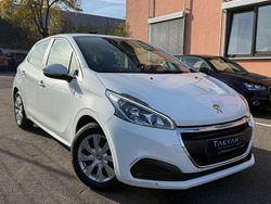 Weiß Gebraucht 2015 Peugeot 208 Active Kleinwagen | 4.990 € (Fairer Preis)