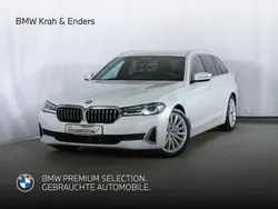 Weiss Gebraucht 2022 BMW 540 Luxury Line Kombi | 47.858 € (Fairer Preis)