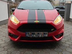 Rot Gebraucht 2016 Ford Fiesta ST Kleinwagen | 12.500 € (Teuer)