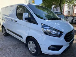 Weiß Gebraucht 2020 Ford Transit Custom Trend Van / Kleinbus | 7.200 €