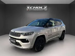 Glacier silver/dach schwarz Gebraucht 2022 Jeep Compass SUV | 31.990 € (Fairer Preis)