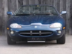 Blau Gebraucht 1999 Jaguar XK8 Cabrio | 34.999 €