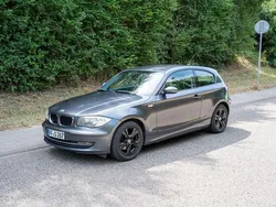 Grau Gebraucht 2008 BMW 118 Kleinwagen | 2.650 € (Fairer Preis)