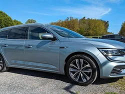 Grau Gebraucht 2021 Renault Talisman GrandTour Intens Kombi | 23.499 € (Fairer Preis)
