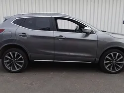 Grau Gebraucht 2020 Nissan Qashqai Tekna SUV | 20.999 € (Etwas zu teuer)