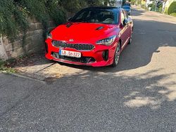 Rot Gebraucht 2018 Kia Stinger Kleinwagen | 27.000 € (Etwas zu teuer)