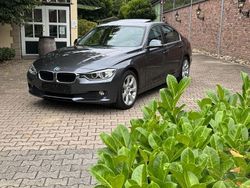 Grau Gebraucht 2015 BMW 320 Comfort Edition Limousine | 10.900 € (Guter Preis)