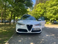 Weiß Gebraucht 2019 Alfa Romeo Stelvio Business SUV | 19.900 €