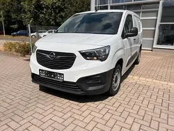 Jade weiss/arktis weiss Gebraucht 2022 Opel Combo Edition Van / Kleinbus | 15.780 € (Fairer Preis)