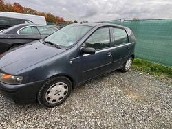Grau Gebraucht 2001 Fiat Punto Kleinwagen | 550 € (Guter Preis)