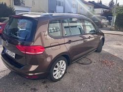 Braun Gebraucht 2016 VW Touran Comfortline Van / Kleinbus | 16.500 € (Fairer Preis)