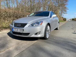Silber Gebraucht 2007 Lexus IS220d Sport Line Limousine | 3.500 € (Fairer Preis)