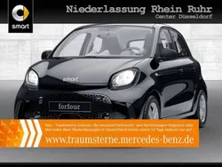 Schwarz Gebraucht 2022 Smart ForFour Electric Drive Limousine | 9.290 € (Fairer Preis)
