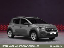 Grau Gebraucht 2022 Dacia Sandero Expression Kleinwagen | 20.700 € (Teuer)