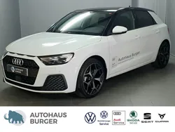 Gletscherweiss (weiß), metallic Gebraucht 2024 Audi A1 Sportback Comfort Kleinwagen | 35.890 € (Teuer)