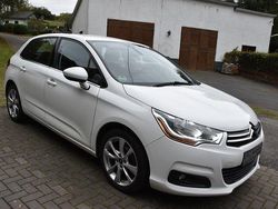 Weiß Gebraucht 2014 Citroën C4 Tendance Limousine | 6.600 € (Fairer Preis)