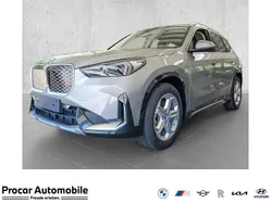 Silber Neu 2025 BMW iX1 xLine SUV | 50.940 € (Guter Preis)