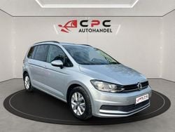 Silber Gebraucht 2016 VW Touran Trendline Van / Kleinbus | 6.900 € (Guter Preis)