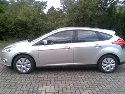 Silber Gebraucht 2013 Ford Focus Limousine | 6.200 € (Guter Preis)