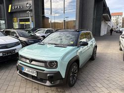 Schwarz Neu 2025 Renault 4 E-Tech Urban SUV | 27.499 € (Guter Preis)