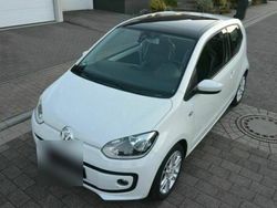Weiß Gebraucht 2016 VW up! move up! Kleinwagen | 8.500 € (Etwas zu teuer)