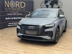 Grau Gebraucht 2022 Audi Q4 e-tron S-Line SUV | 26.989 € (Fairer Preis)