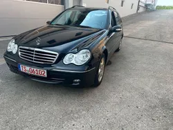 Schwarz Gebraucht 2006 Mercedes C200 Kombi | 2.700 € (Fairer Preis)