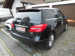 Schwarz Gebraucht 2013 Mercedes B180 Van / Kleinbus | 8.950 € (Fairer Preis)
