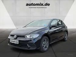 Deep black perleffekt Gebraucht 2023 VW Polo Life Limousine | 20.149 € (Guter Preis)