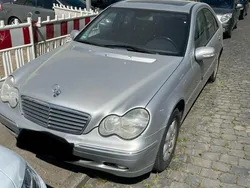 Silber Gebraucht 2003 Mercedes C180 Limousine | 2.200 € (Superpreis)