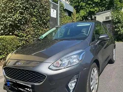 Grau Gebraucht 2018 Ford Fiesta Cool & Connect Kleinwagen | 7.000 € (Fairer Preis)