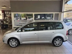 Silber Gebraucht 2007 VW Touran Highline Van / Kleinbus | 5.990 € (Etwas zu teuer)