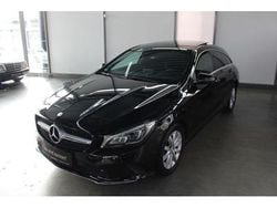 Gebraucht 2017 Mercedes CLA200 Shooting Brake Urban Kombi | 21.690 € (Teuer)