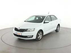 Weiß Gebraucht 2018 Skoda Rapid Ambition Limousine | 10.810 € (Fairer Preis)