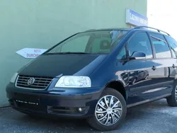 Blau Gebraucht 2009 VW Sharan Highline Van / Kleinbus | 6.950 € (Teuer)