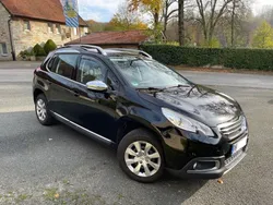 Schwarz Gebraucht 2015 Peugeot 2008 Allure SUV | 6.600 € (Guter Preis)