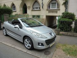 Grau Gebraucht 2010 Peugeot 207 CC Filou Cabrio | 4.390 € (Etwas zu teuer)