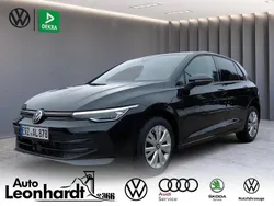 Schwarz Gebraucht 2024 VW Golf VIII Life Limousine | 25.990 € (Fairer Preis)