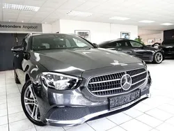 Grau Gebraucht 2022 Mercedes E400 Avantgarde Limousine | 44.950 € (Fairer Preis)