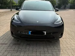 Schwarz Gebraucht 2024 Tesla Model Y Long Range SUV | 49.000 € (Teuer)