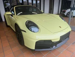Gelb Gebraucht 2024 Porsche 911 Carrera Cabriolet Cabrio | 154.700 € (Guter Preis)
